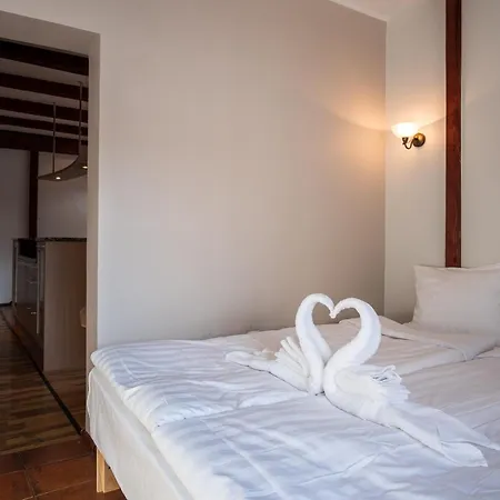 Apartament Dream - Five Bedroom Penthouse In Old Town